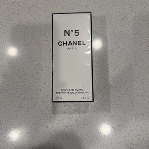 CHANEL N°5 White Gold Body Oil